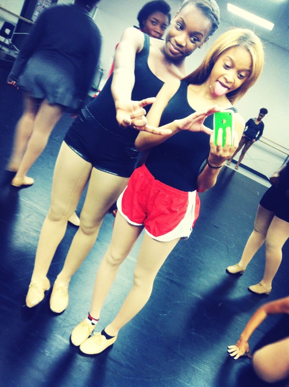 In dance class with my 2nd bestie!!