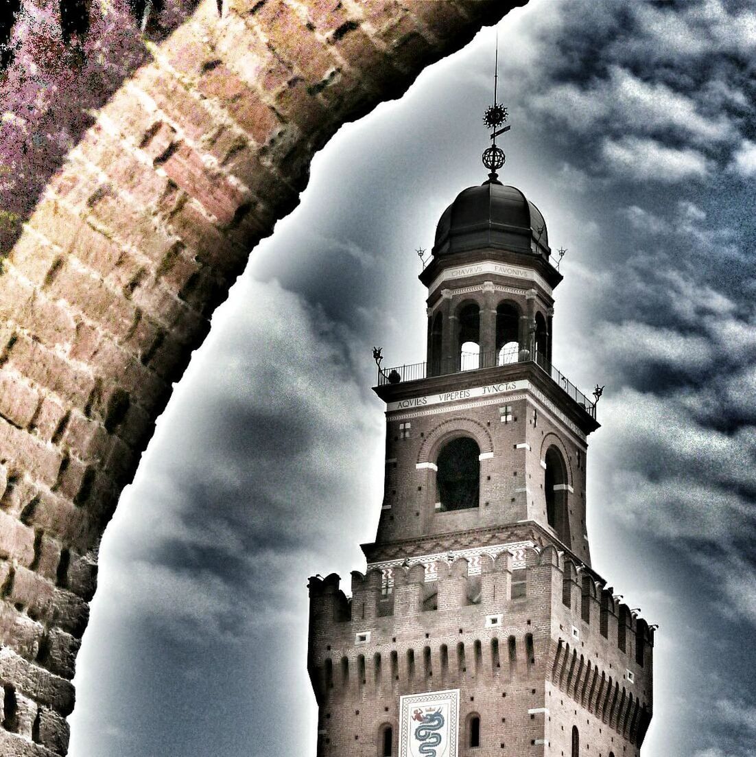 architecture, building exterior, built structure, low angle view, sky, cloud - sky, history, religion, church, place of worship, famous place, travel destinations, cloudy, spirituality, tower, cathedral, tourism, clock tower