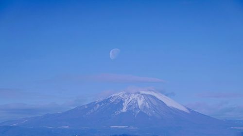 Mt. iwate with moon