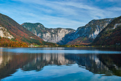 Hallstatter see lake mountain lake in austria