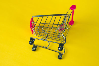 Side view of a yellow metal