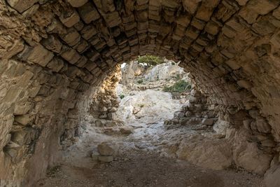 Arch in tunnel