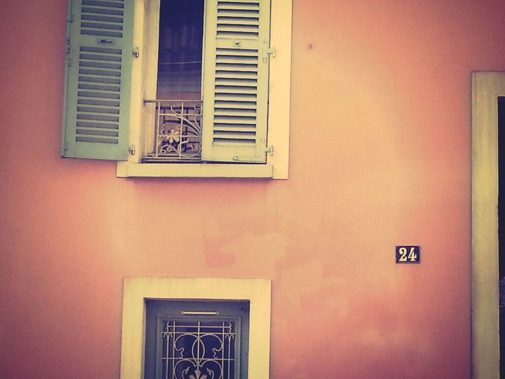 Pink Wall ♡♥♡