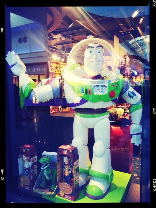 Buzz, look snow alien