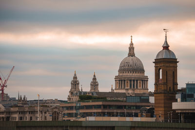 Buildings in city