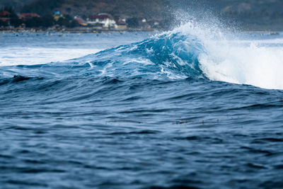 Close-up of wave in sea