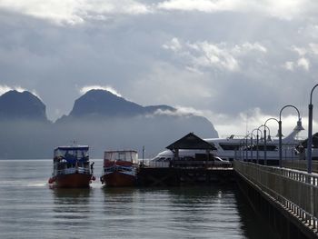 Thailandia - earth in the morfina going to james bond island. very exciting