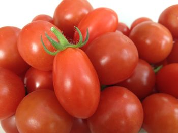 Close-up of fresh red tomatoes