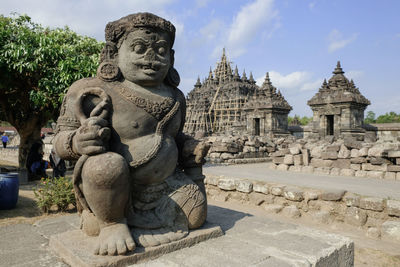 Statue of historic building