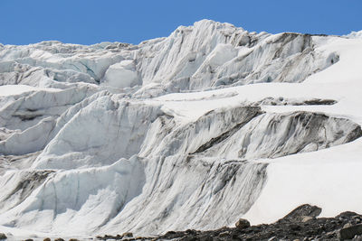 Icefall on athabasca glacier, jasper national park, alberta, canada.