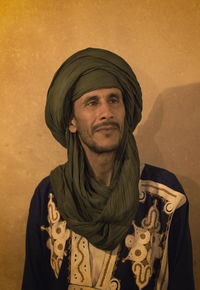 Berber man with green turban, merzouga