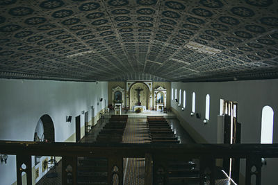 Illuminated ceiling