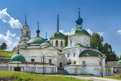 Church of paraskeva friday at torgu or church of nativity of the blessed virgin, staritsa, russia