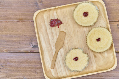 Close-up of cookies on cutting board