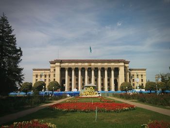 View of historic building against cloudy sky
