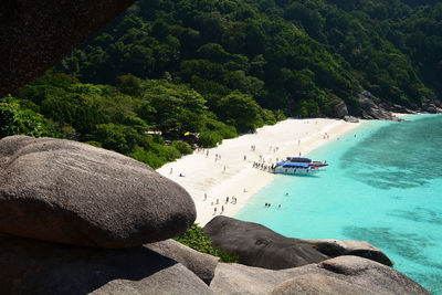 Scenic view of sea against mountain