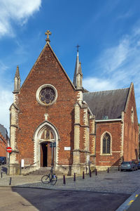 The history of the st. anthony's chapel, one of the medieval chapels of leuven, 
 belgium