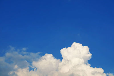 Low angle view of white clouds in sky