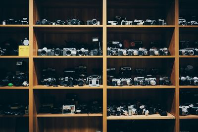 Cameras in shelves