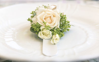 Close-up of white rose bouquet