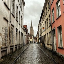 Wet bruges street 