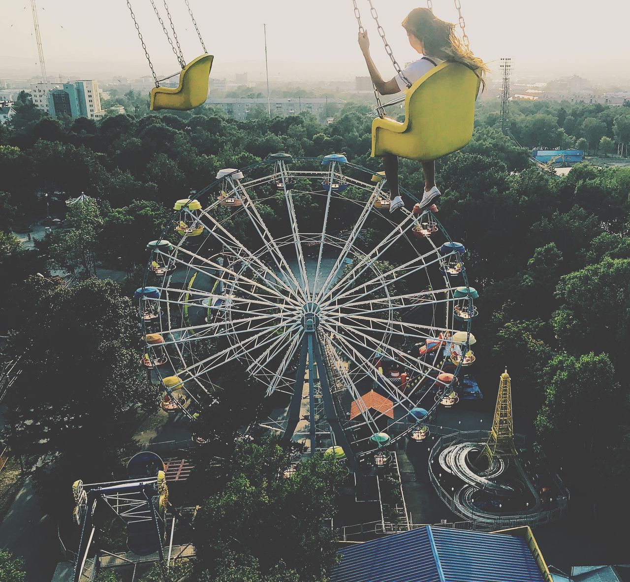 HIGH ANGLE VIEW OF FERRIS WHEEL IN PARK