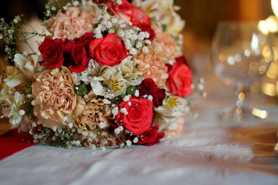 Close-up of rose bouquet on table