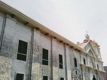 Low angle view of historic building against clear sky