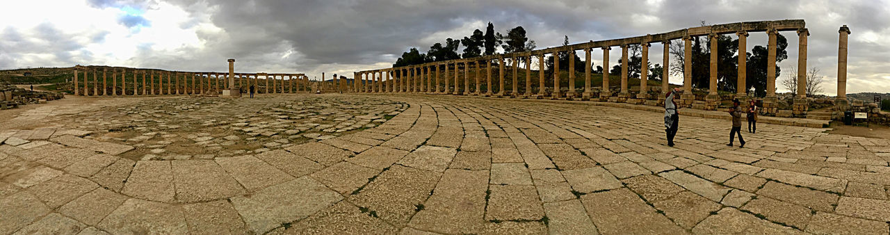 PANORAMIC VIEW OF BRIDGE
