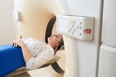 Woman lying down for mri