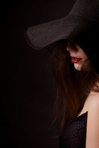 Elegant woman wearing hat