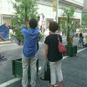 Full length of woman standing in city