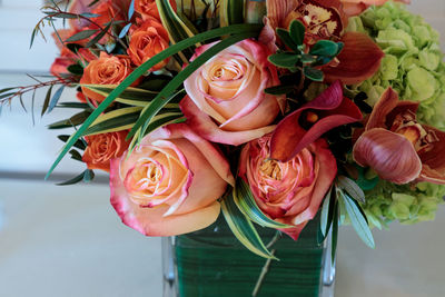 Close-up of roses bouquet