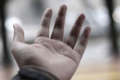 Close-up of man hand