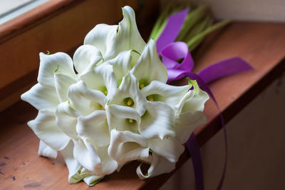 Close-up of white flowers