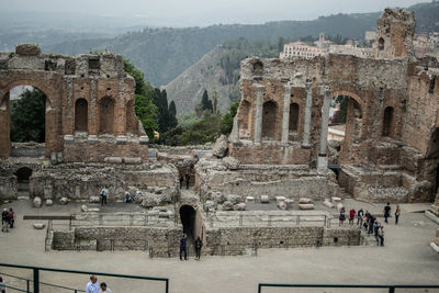 Tourists at historical building