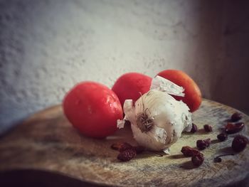 Close-up of apples on cutting board