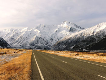 Along the asphalt road to the iceberg