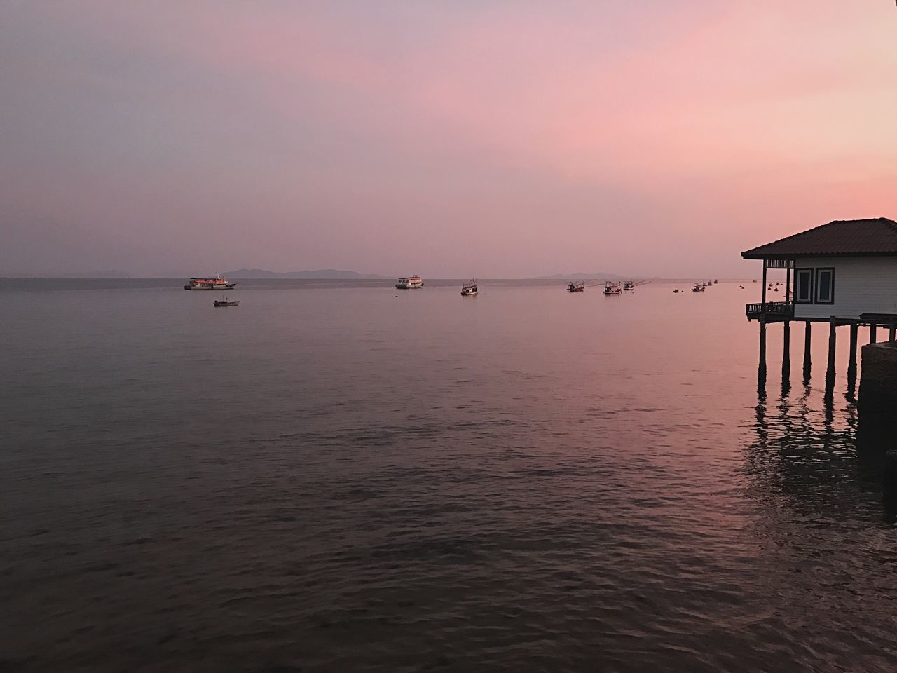 sea, sunset, water, beauty in nature, tranquility, scenics, nature, outdoors, sky, tranquil scene, horizon over water, no people, day