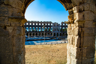 Interior view from the pula arena column