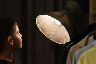 Side view of man with hat