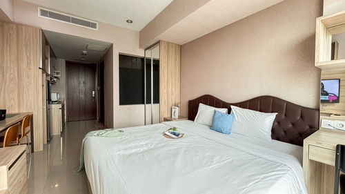 bed