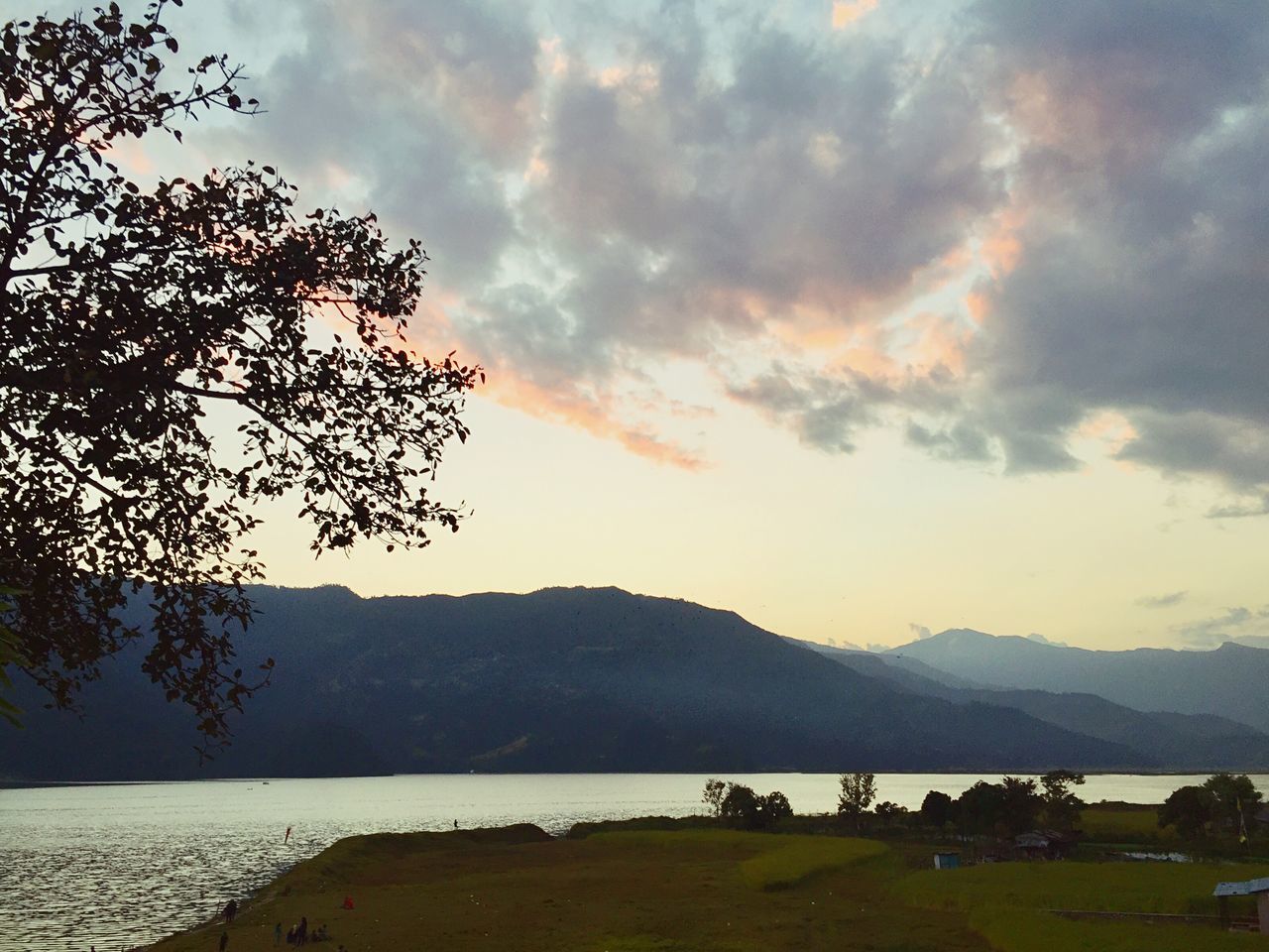 sky, beauty in nature, mountain, nature, water, sunset, outdoors, scenics, mountain range, lake, tree, cloud - sky, silhouette, no people, landscape, day