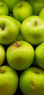 Full frame shot of granny smith apples