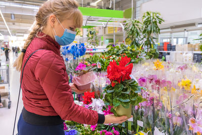 Woman holding flowers