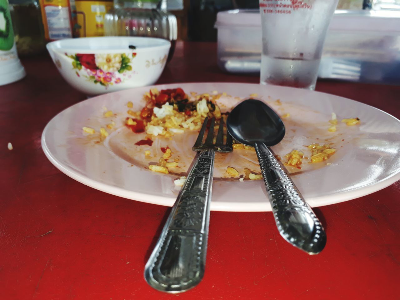 CLOSE-UP OF FOOD IN PLATE