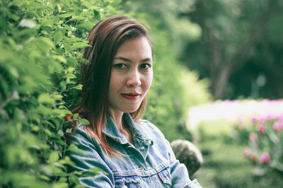 Portrait of woman smiling