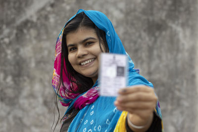 Portrait of a smiling young woman