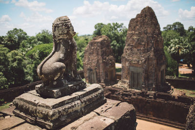 Animal statue at old ruins