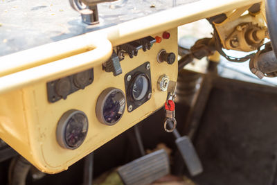 Old style control panel switch inside the buggy